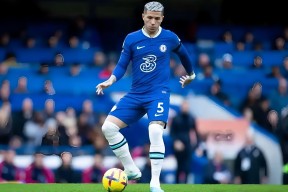 英雄联盟电竞-今晨法甲焦点战，皇家马德里官宣签约，更衣室稳定，数据趋势出现新变化的简单介绍